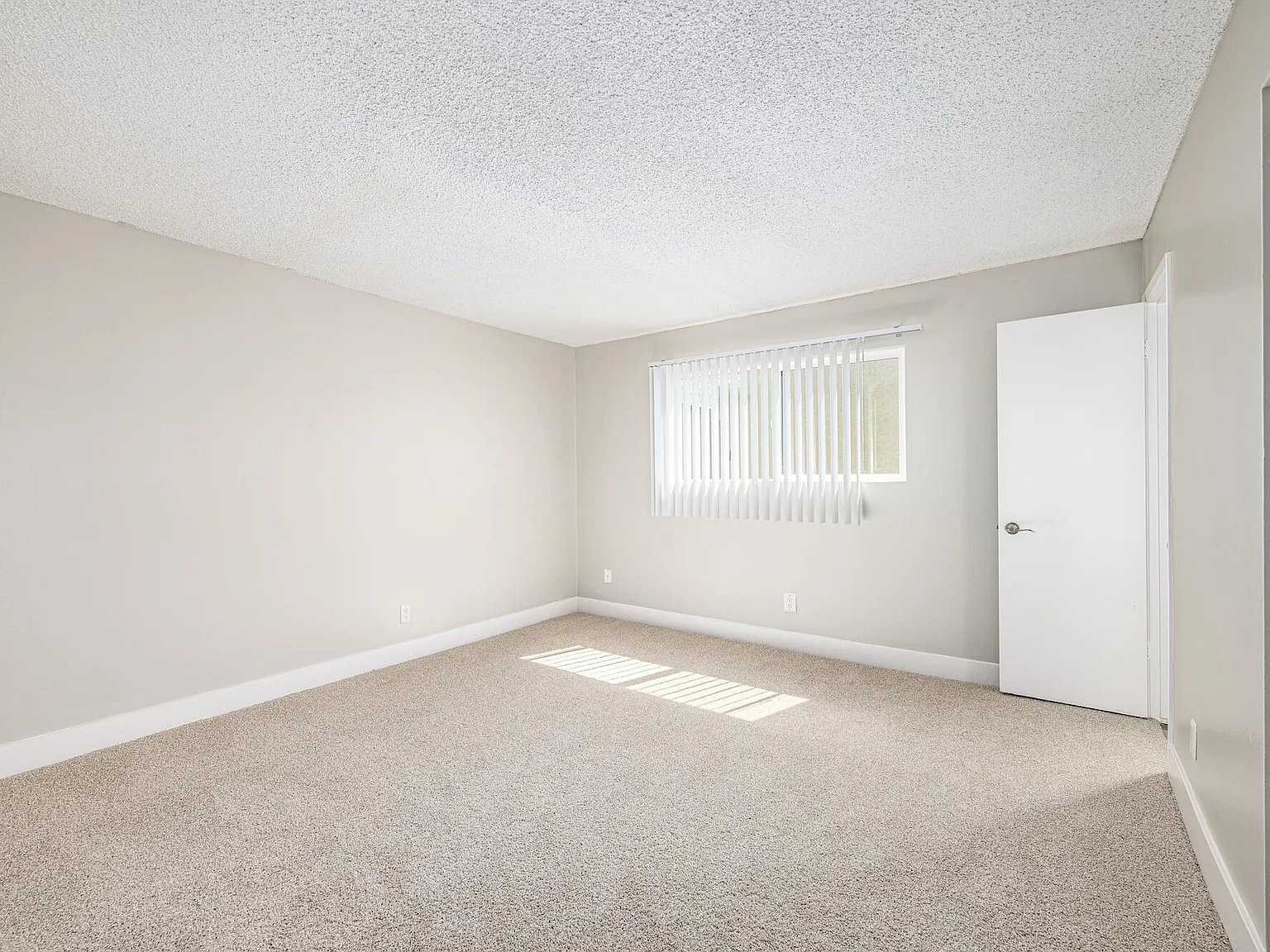 Encasa Norwalk — Photo 4