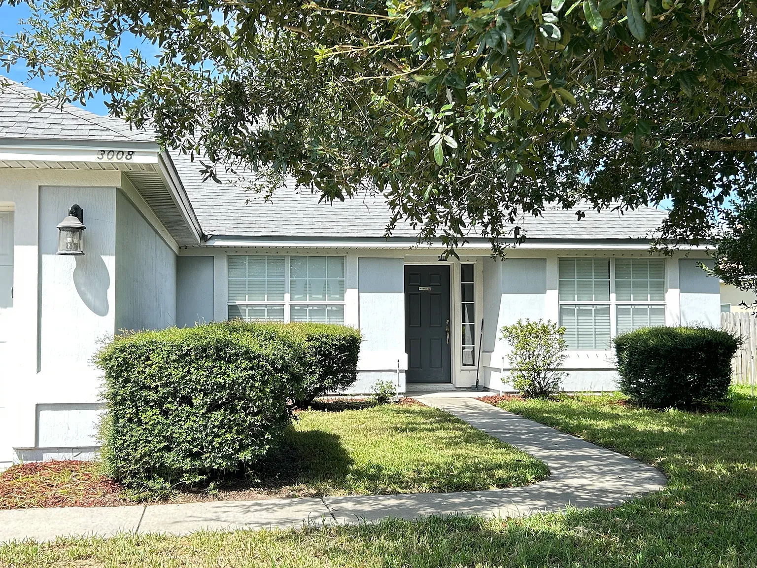 3008 Covenant Cove Dr — Photo 2