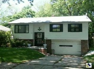 19070 Genesee Rd, Euclid, OH 44117