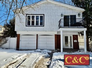 703 Craig Ave, Staten Island, NY 10307