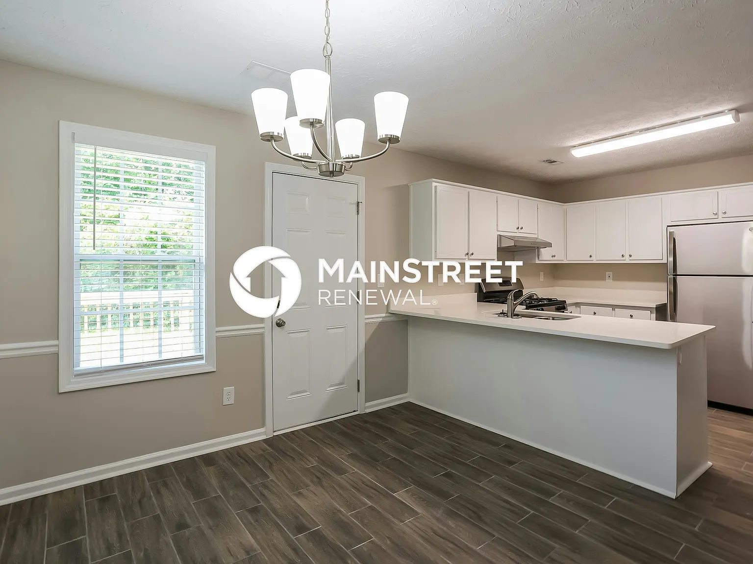 407 Churchill Ct — Photo 3