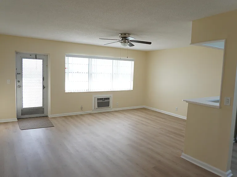 369 Sheffield St E #369-O — Photo 4
