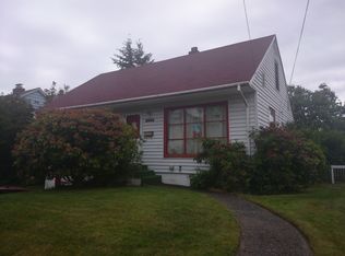 2855 NW 66th St, Seattle, WA 98117