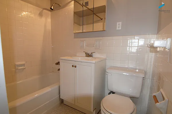 Rented by FirstService Realty (legacy) | media 8