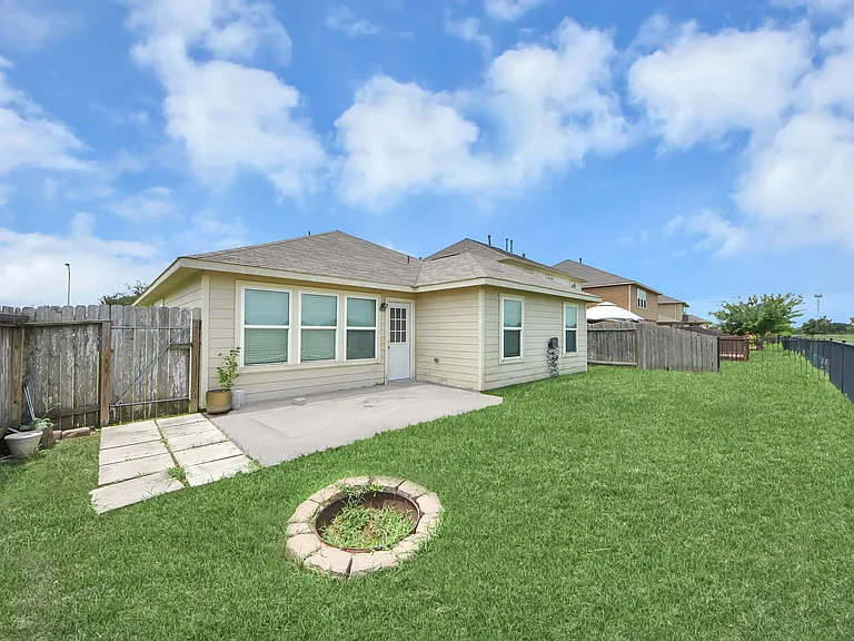 3226 View Valley Trl — Photo 35