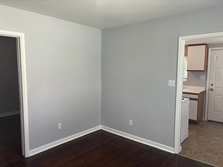 22441 Ridgeway St — Photo 18