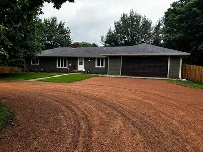 129 Mackenthun Ln, Nya, MN, 55368