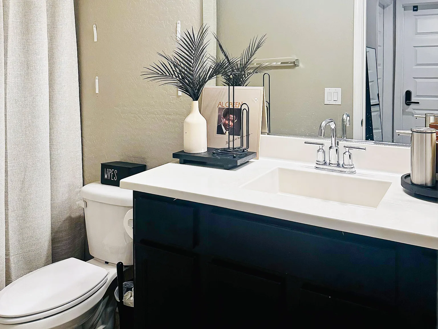 4 bed, 3.0 bath, 2560 sqft, $957 — Photo 3