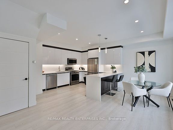 5th image of 172 Royal York Rd