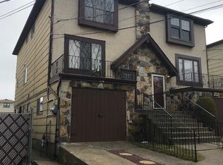 100 Grantwood Ave, Staten Island, NY 10312