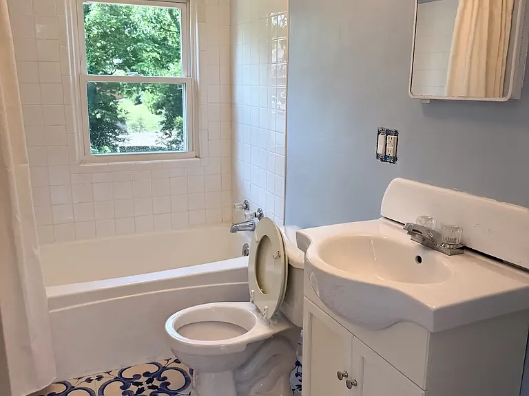 219 Langford Ct — Photo 13
