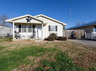 220 E 1st St, Tennyson, IN 47637