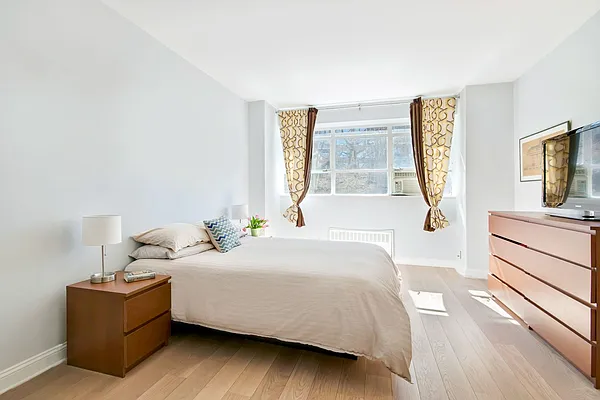 Sold by Compass | media 4