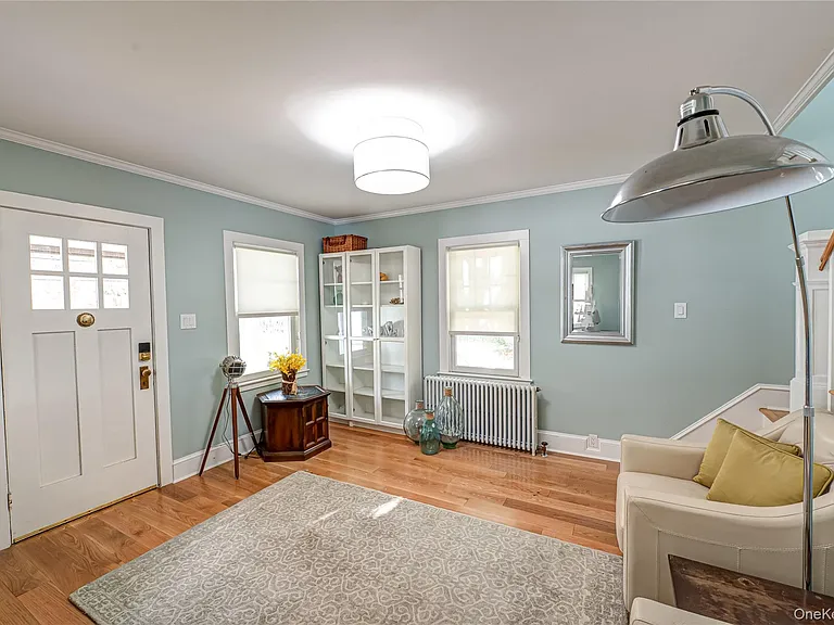 53 Waterside Ave — Photo 7