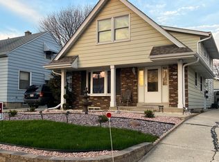 2472 S 77th St, Milwaukee, WI 53219