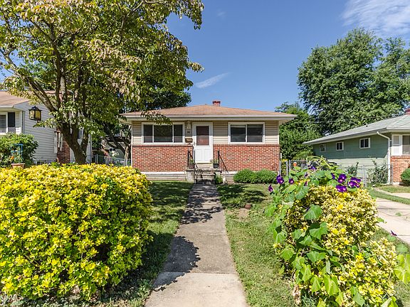 3rd image of 56 Glenwood Ave