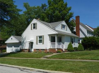 9328 Snow Rd, Parma, OH 44130