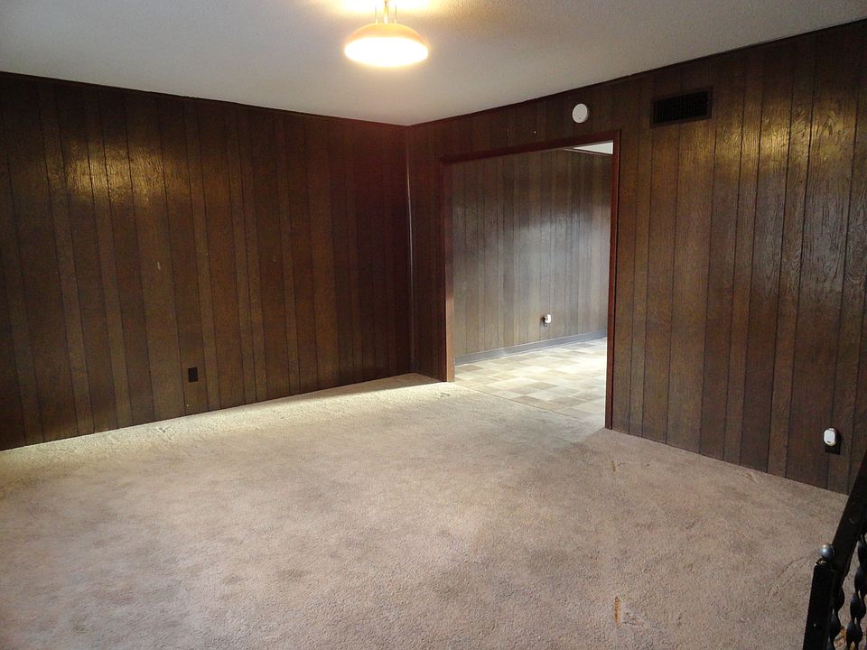 2nd image of 701 Southside Ave APT 3