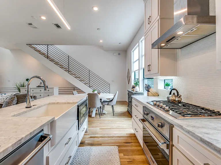 1839 Summit Ave #3 — Photo 4
