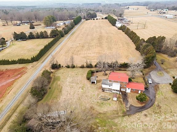 5th image of 171 Lakey Rd