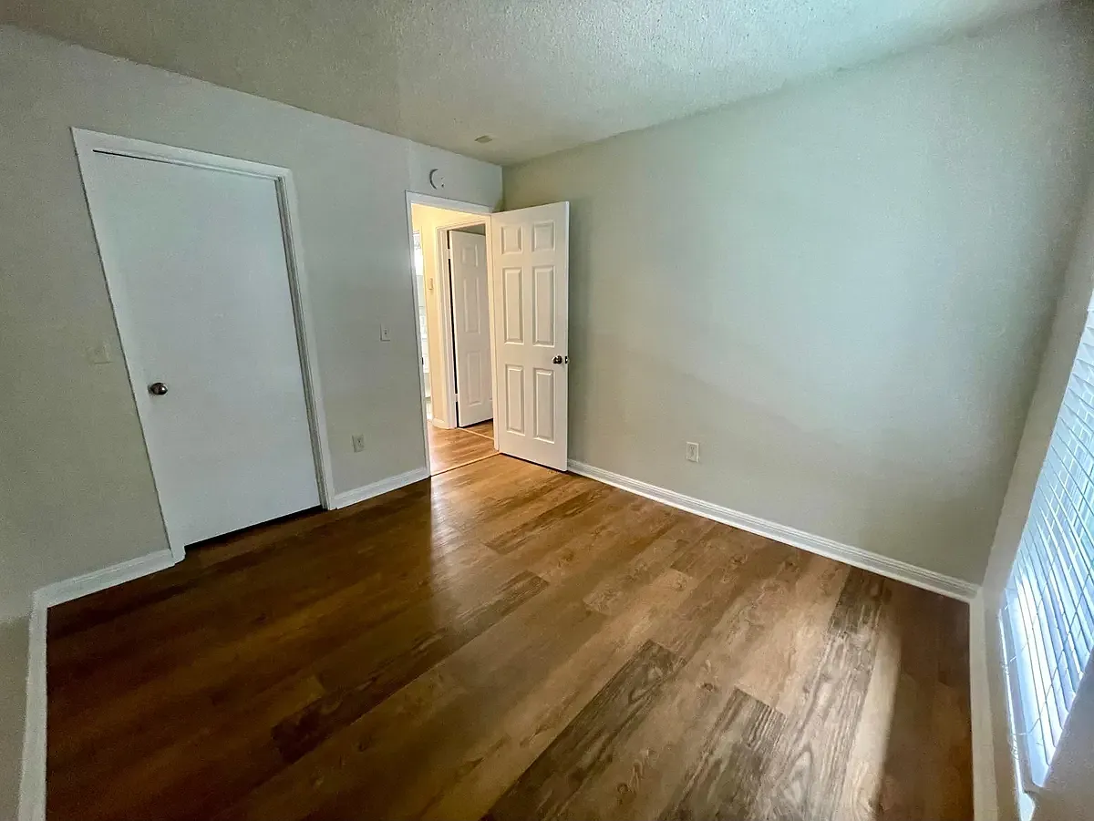 Village West Apartments — Photo 4