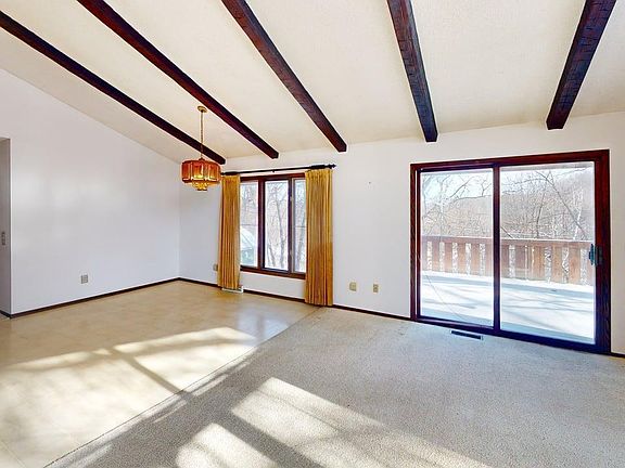 4th image of 27015 Flintwood Cir