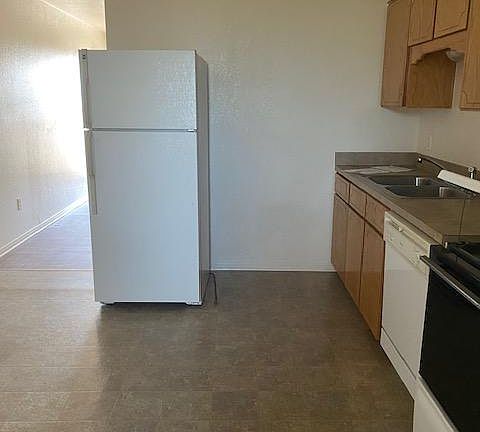 4th image of 4201 Primrose Dr Unit D