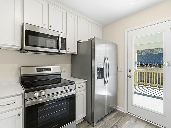 5th image of 256 Weathersbee St