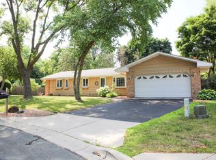 1505 E 131st St, Burnsville, MN 55337