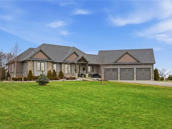 6 Macneil Ct, Brant, ON N3S 0G3