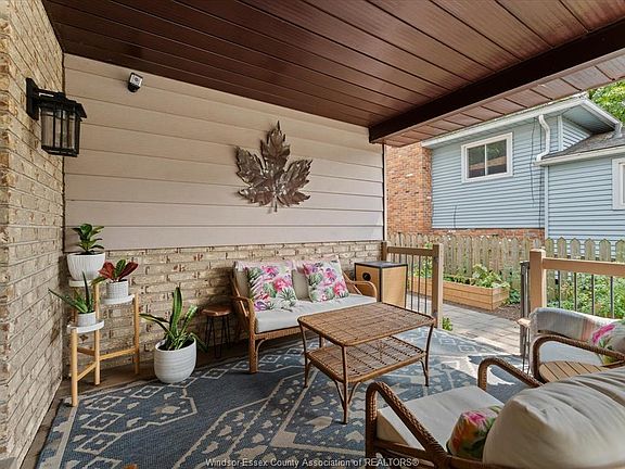 4th image of 3416 Longfellow Ave