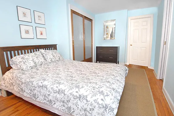 Sold by Brooklyn Bridge | media 10