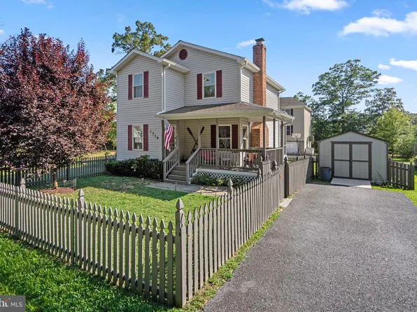 1719 Lake Ave, Shady Side, MD 20764