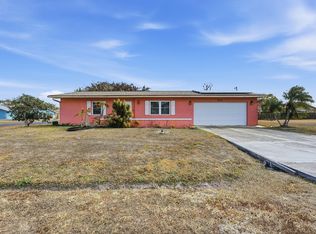 572 SE Fallon Dr, Port Saint Lucie, FL 34983