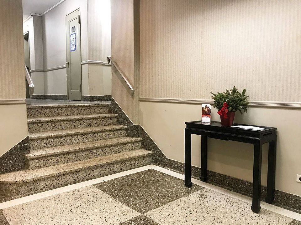 1st image of 2331 Ocean Ave Floor 1D-1