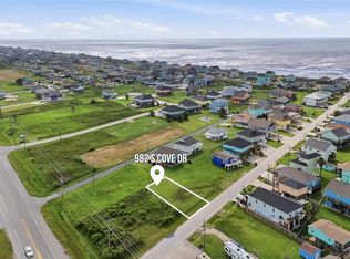 982 S Cv, Pt Bolivar, TX 77650