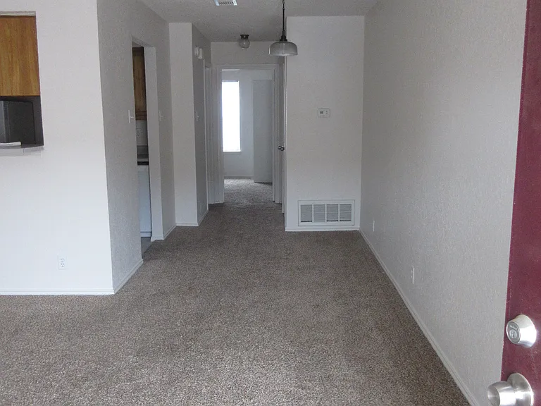 923 W Sycamore St #19 — Photo 11