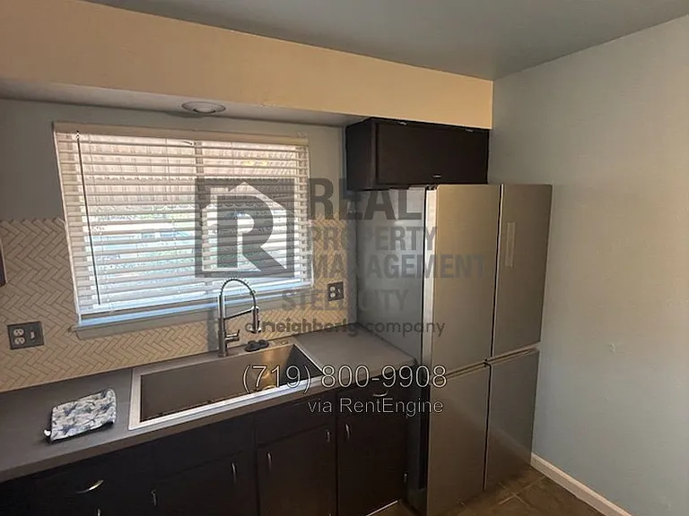 511 W Evans Ave — Photo 7
