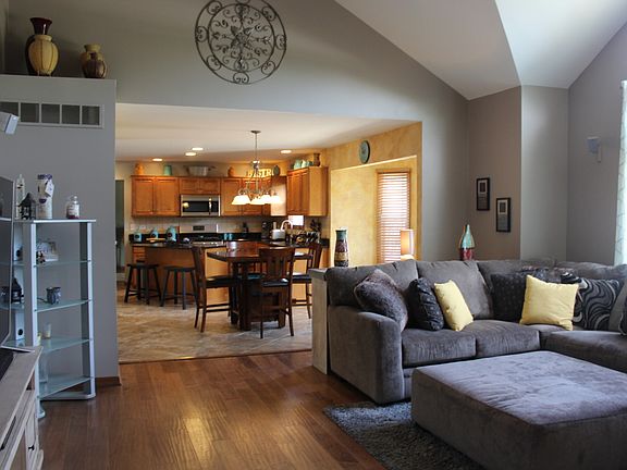 5th image of 13235 Brooklands Ln