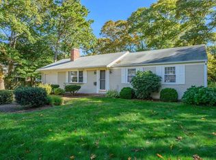 19 S East Ln, Centerville, MA 02632