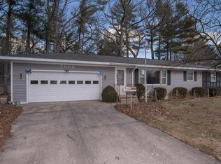 7600 Whitehall Rd, Whitehall, MI 49461