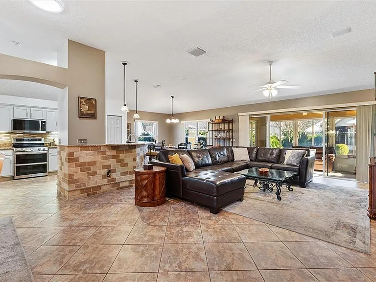 1505 Doria Ln — Photo 7