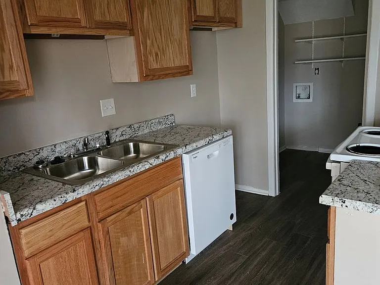 5664 Myers Rd — Photo 8