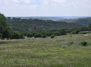 156 NW Shapen Springs Rd, Kerrville, TX 78028