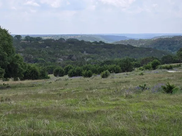 156 NW Shapen Springs Rd, Kerrville, TX 78028