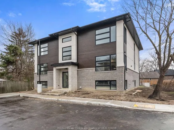 3871 Howard Ave #201, Windsor, ON N9G 1N6