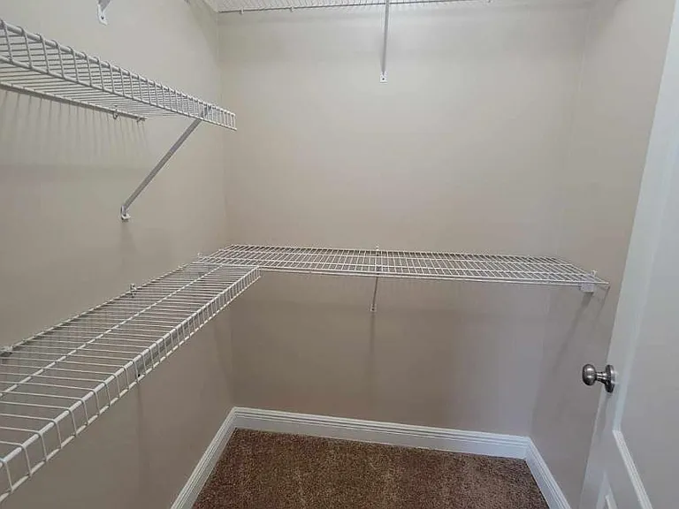 1504 Illinois Ave — Photo 17