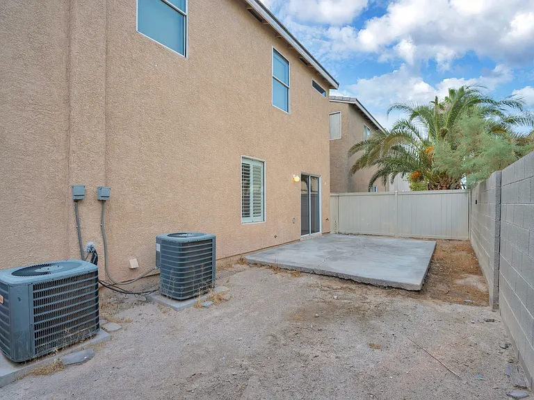 2446 El Valle St — Photo 28