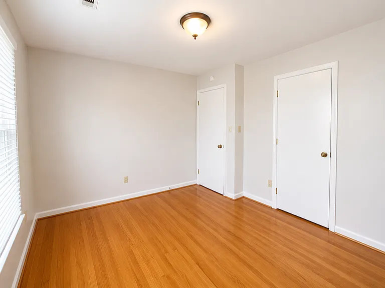 303 Rutherford Ave NW — Photo 18