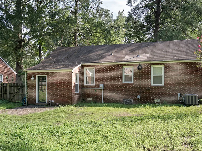 5206 Lee Ave — Photo 14